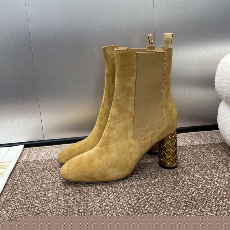 ch**an D*or boots
